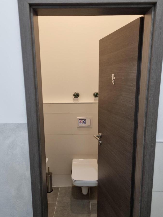 Inn Rooms Марибор Экстерьер фото