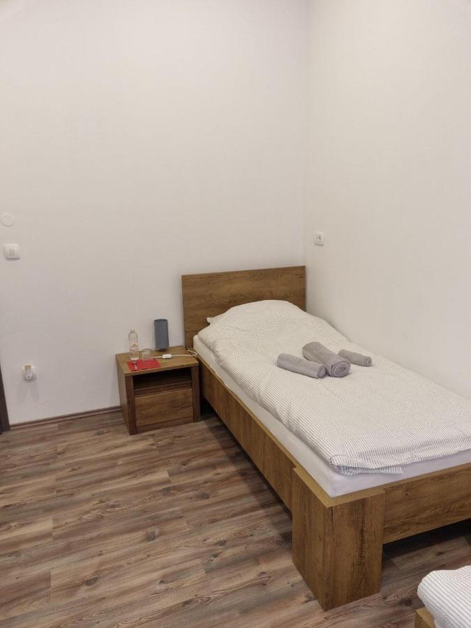 Inn Rooms Марибор Экстерьер фото
