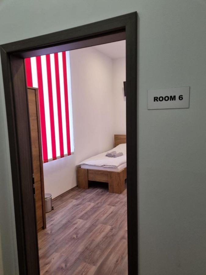 Inn Rooms Марибор Экстерьер фото